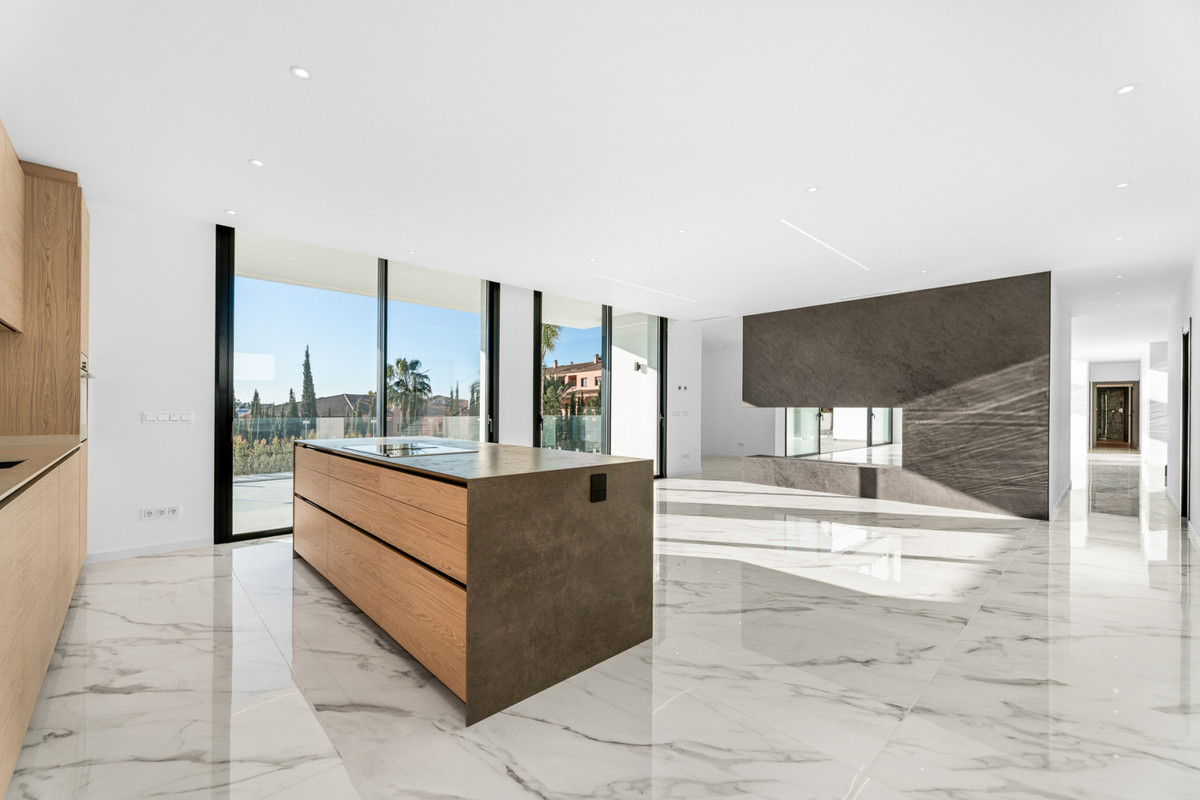 Villa for sale in Benahavís