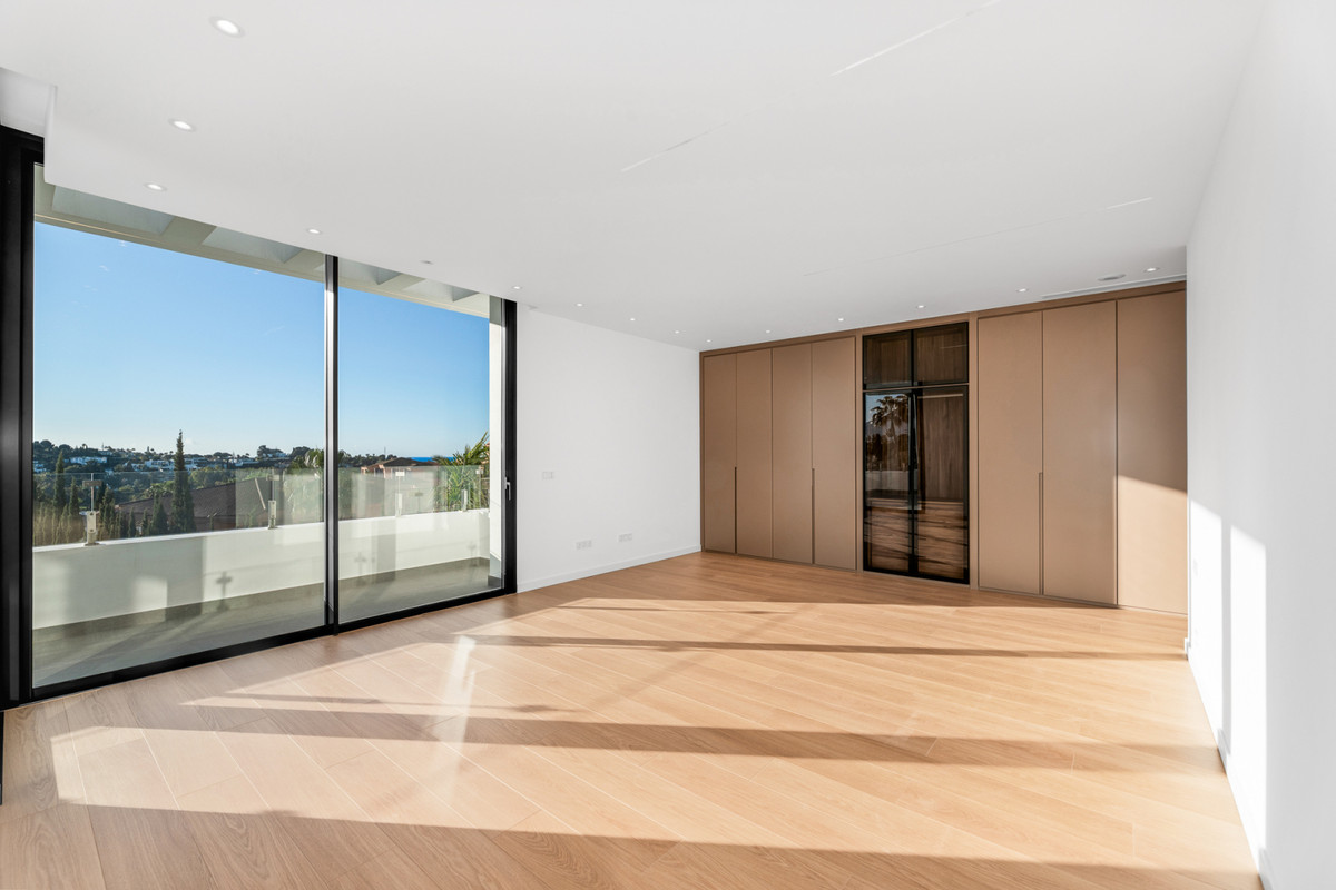 Villa for sale in Benahavís