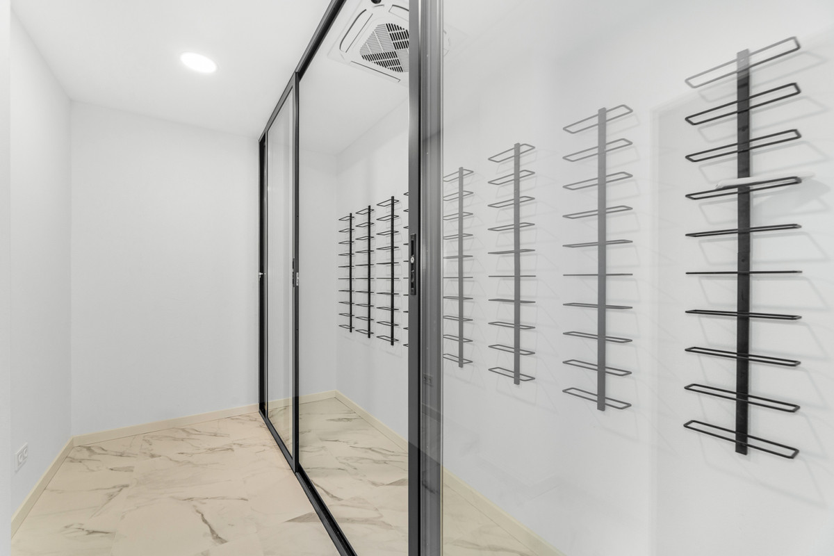 Villa for sale in Benahavís