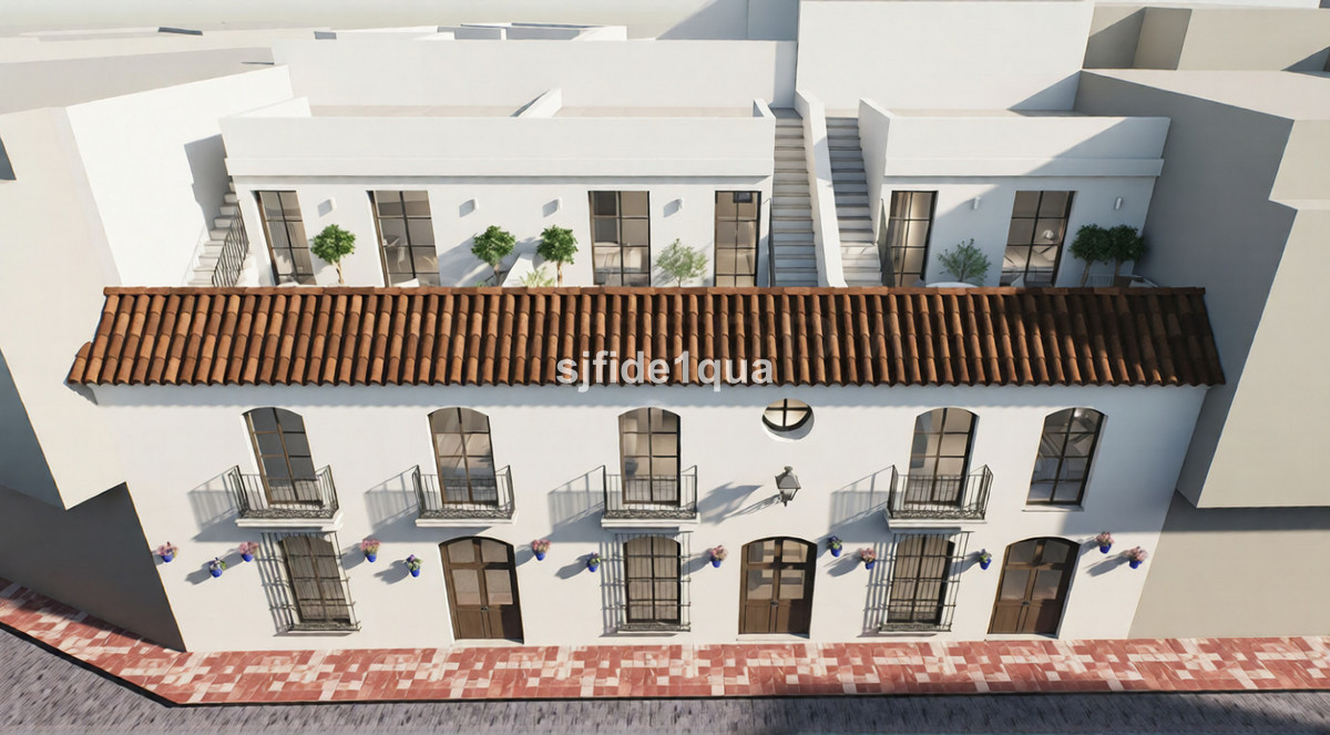 House for sale in Estepona