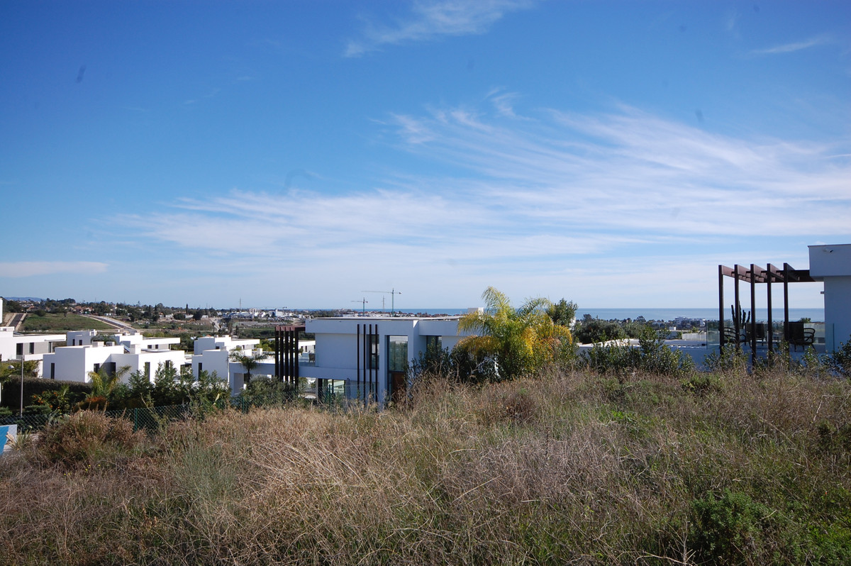 Villa for sale in Estepona