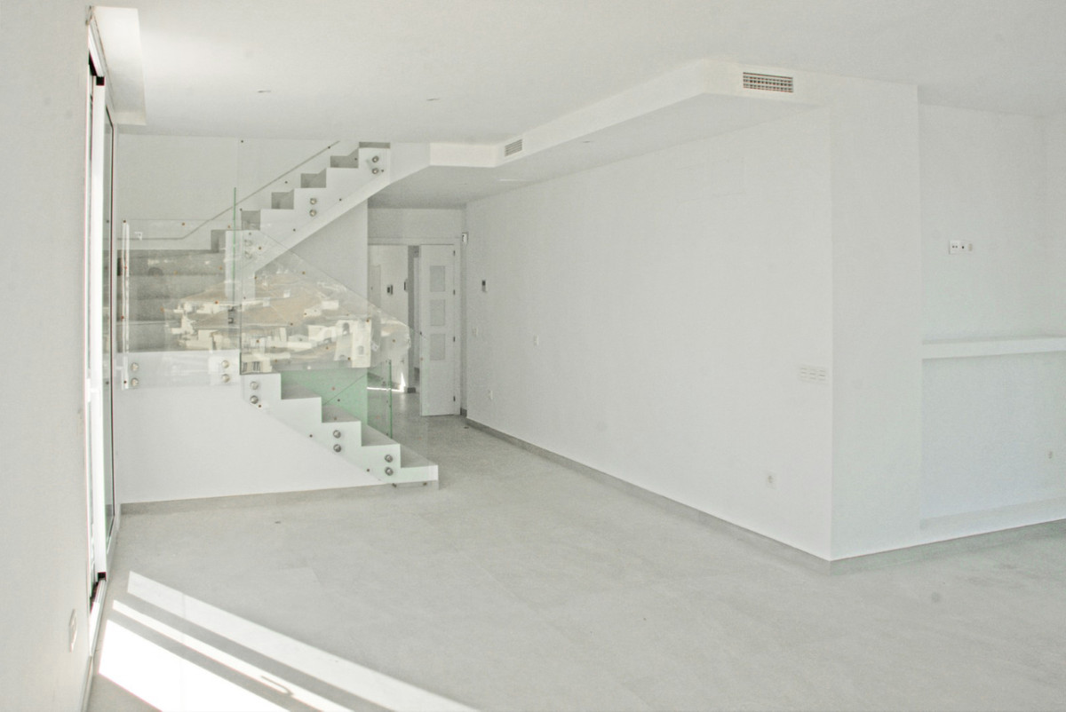 Villa for sale in Mijas