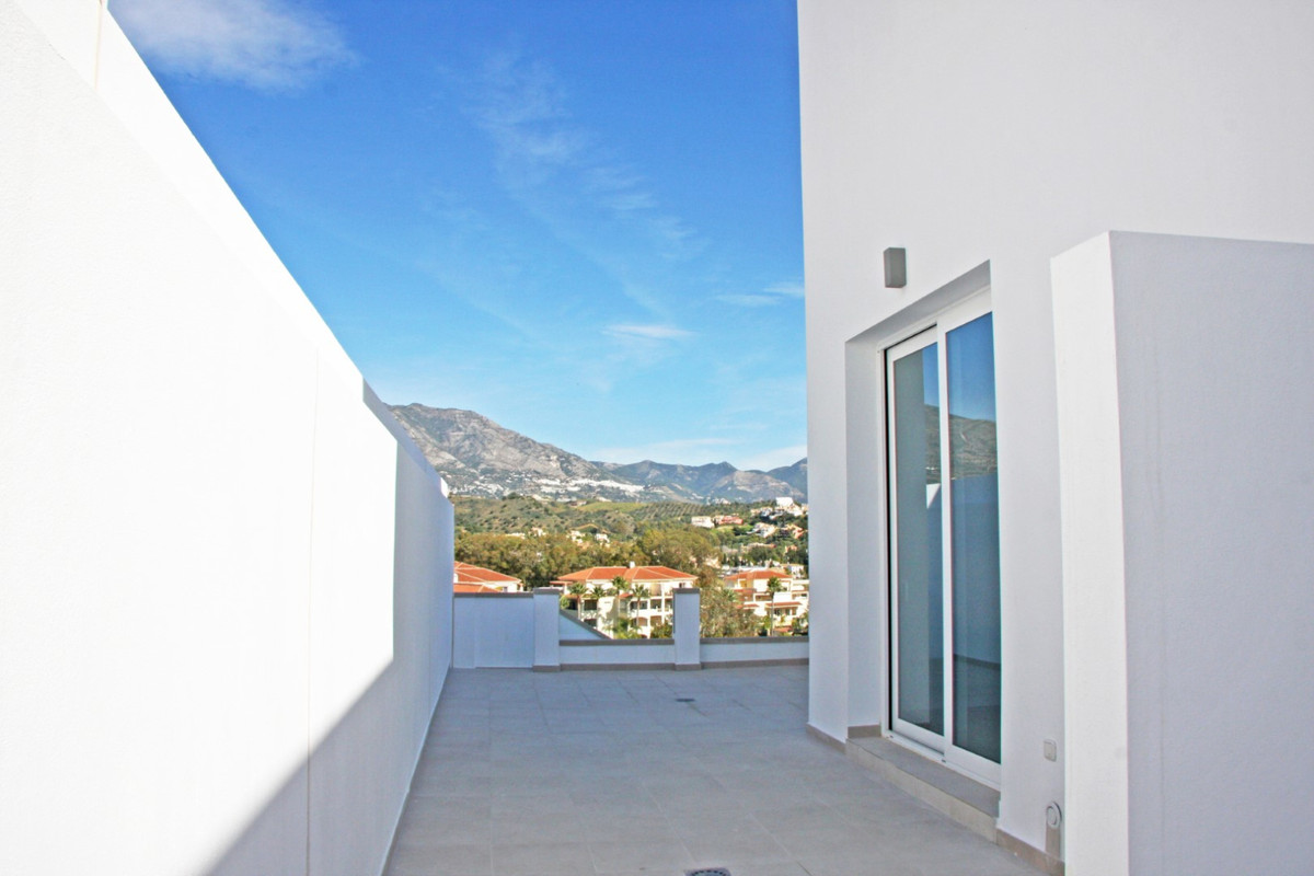 Villa for sale in Mijas