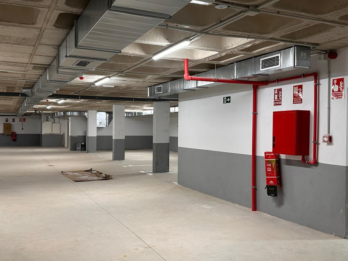 Building for sale in Torremolinos