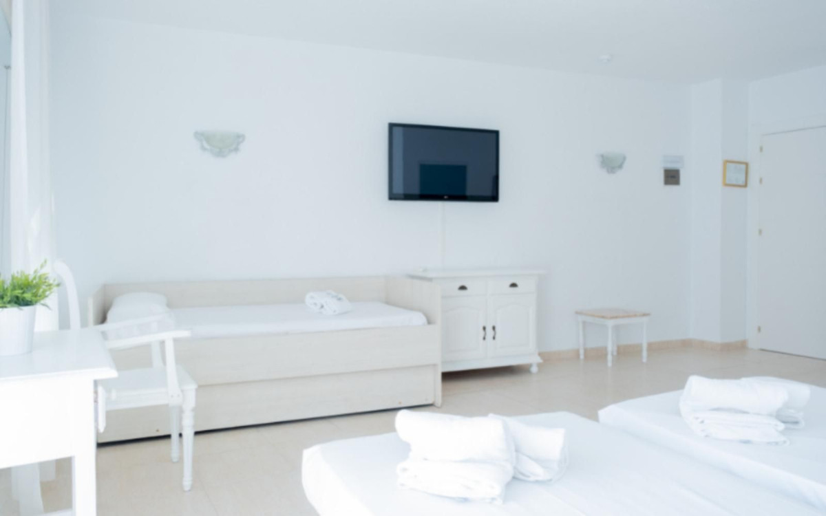 Building for sale in Estepona