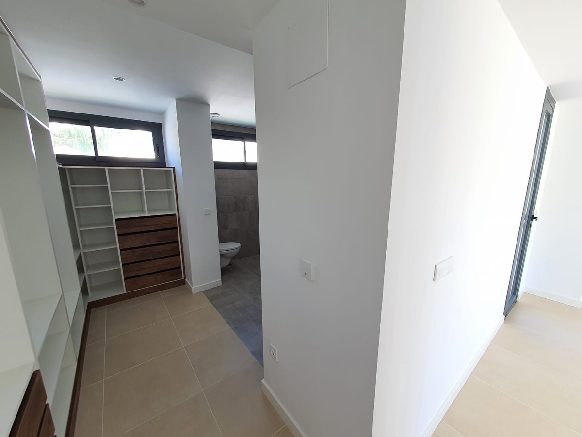 Villa til salgs til La Duquesa (Manilva)