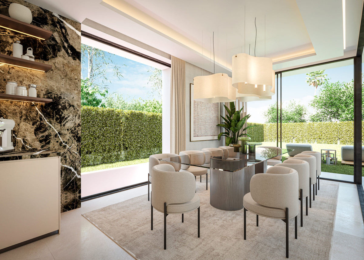 Villa myynnissä Estepona