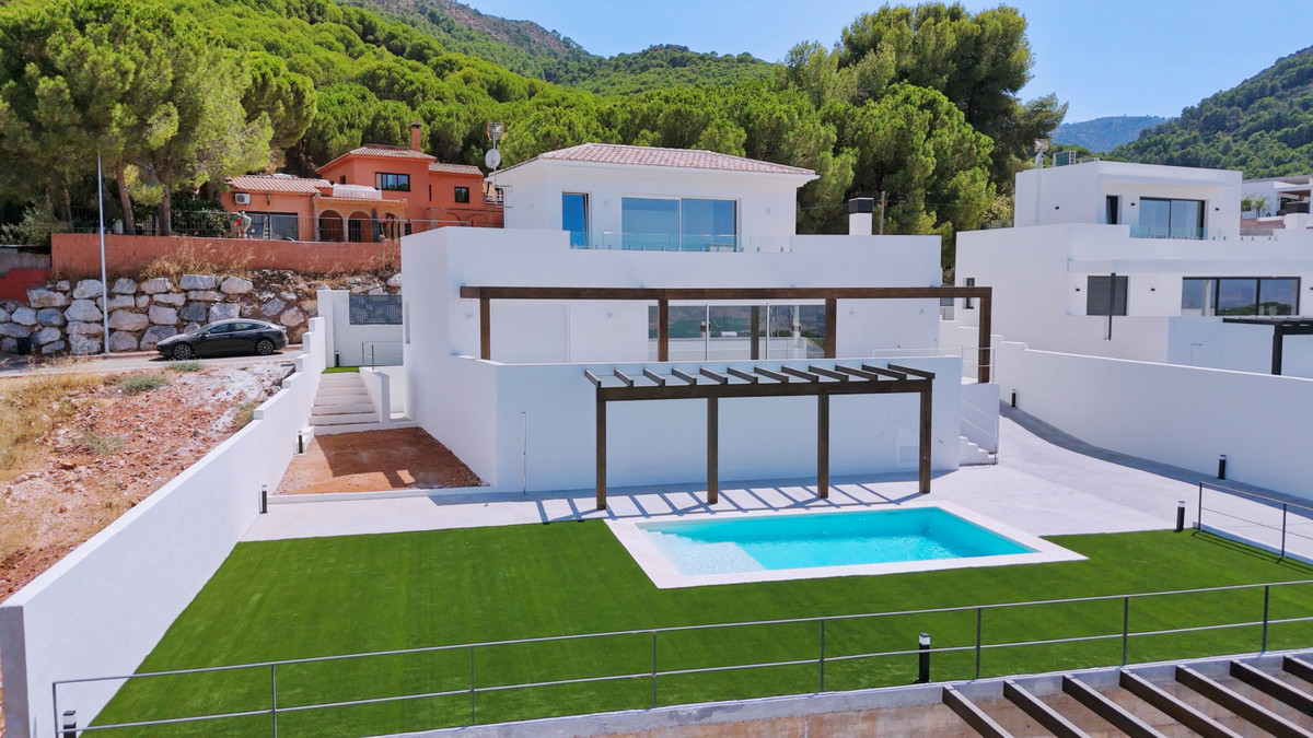 Villa for sale in Alhaurín de la Torre
