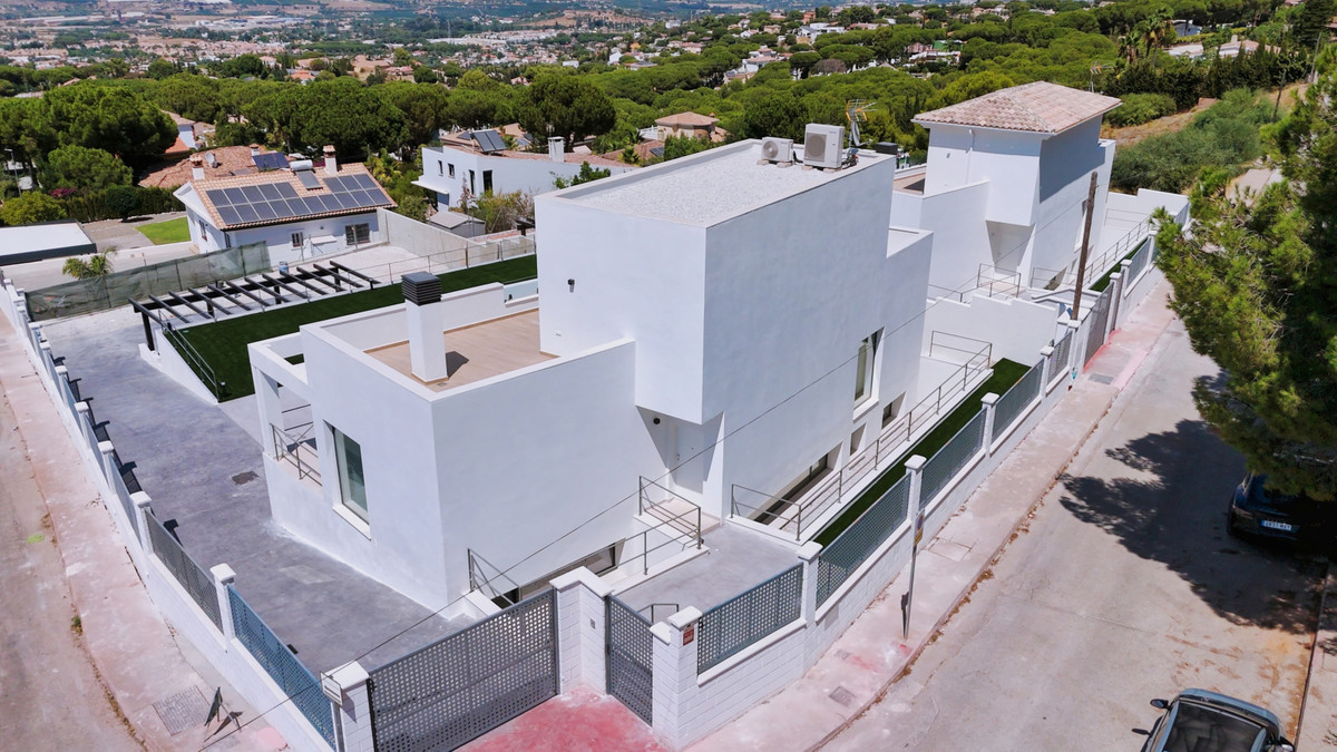 Villa for sale in Alhaurín de la Torre