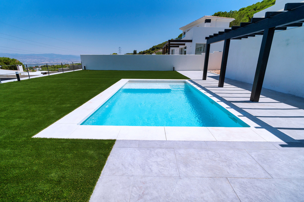 Villa for sale in Alhaurín de la Torre