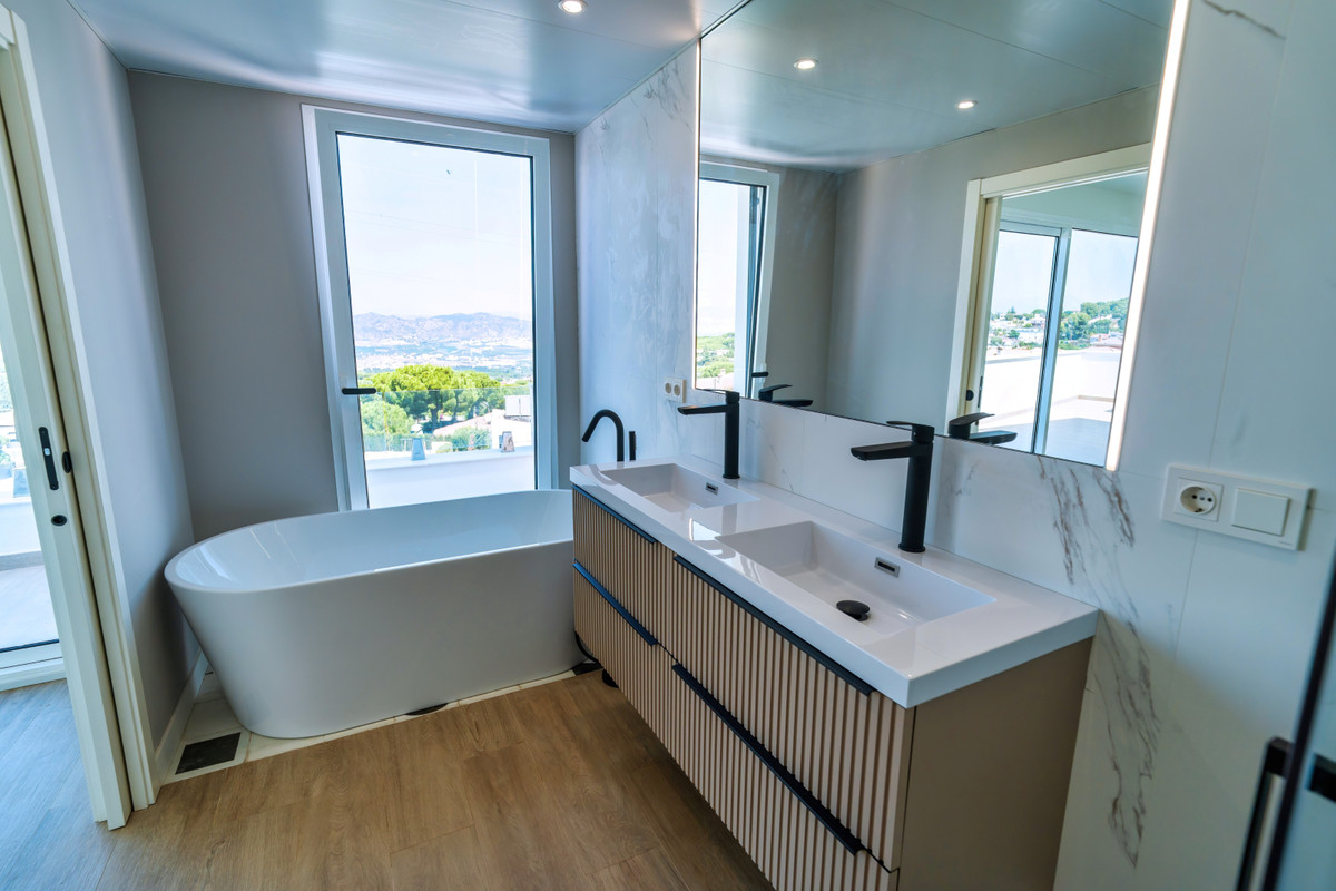 Villa for sale in Alhaurín de la Torre