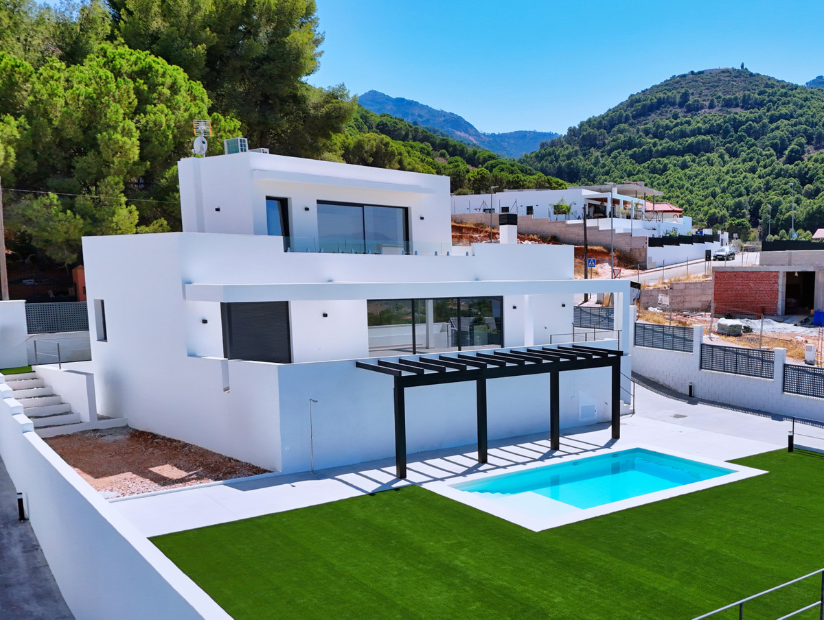 Villa for sale in Alhaurín de la Torre