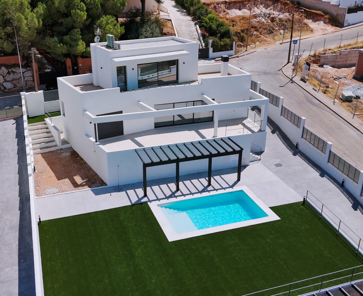 Villa for sale in Alhaurín de la Torre