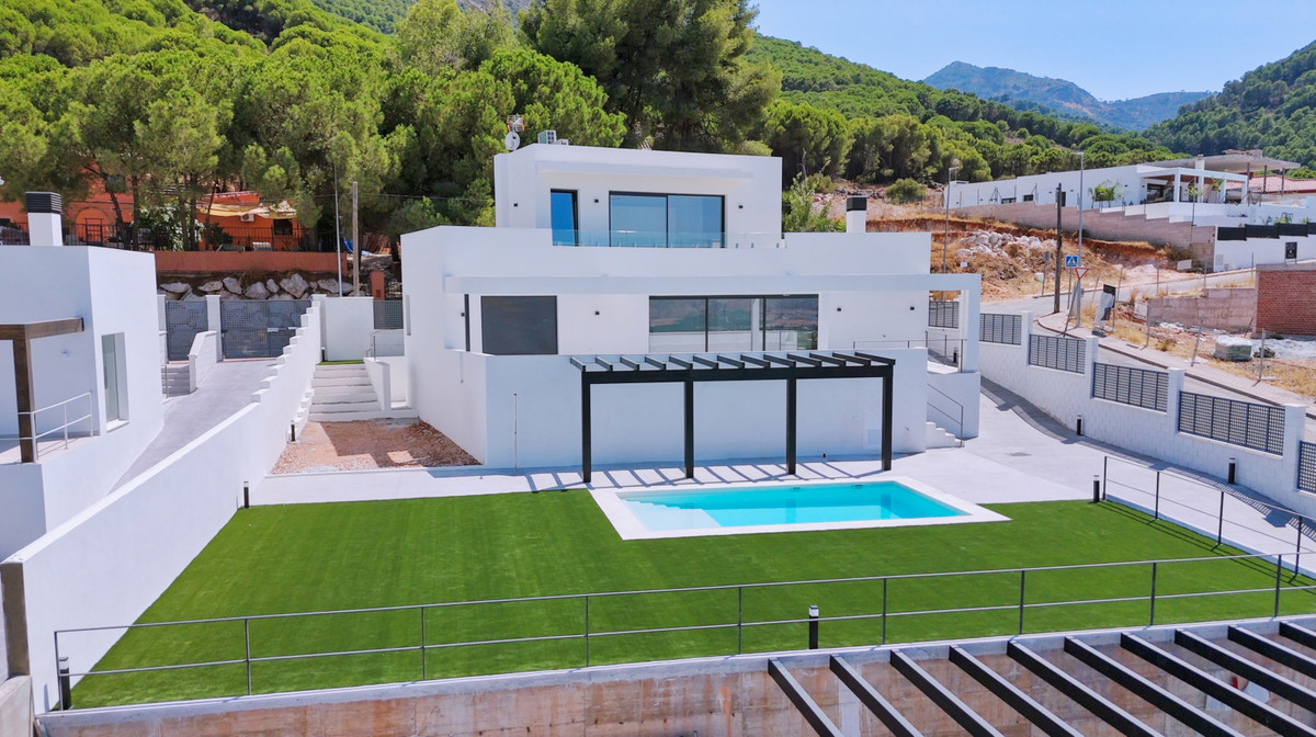 Villa for sale in Alhaurín de la Torre
