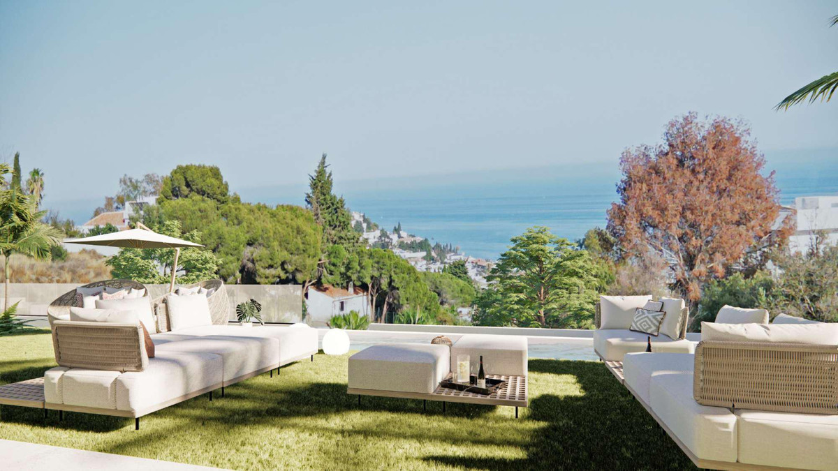 Villa for sale in Benalmádena