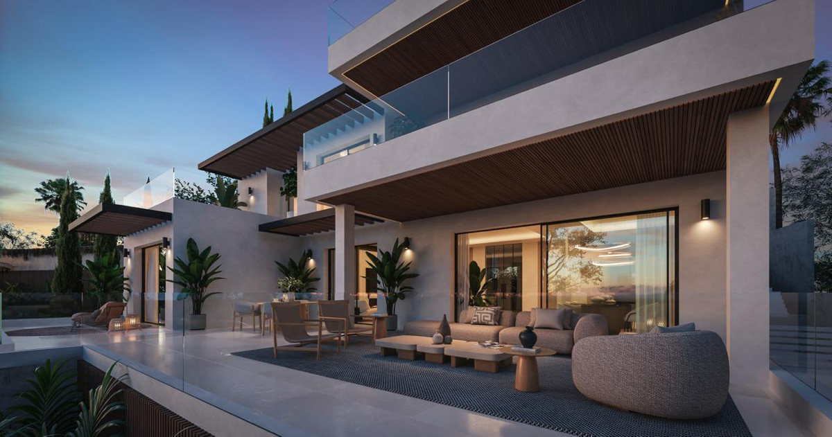 Villa for sale in Benalmádena