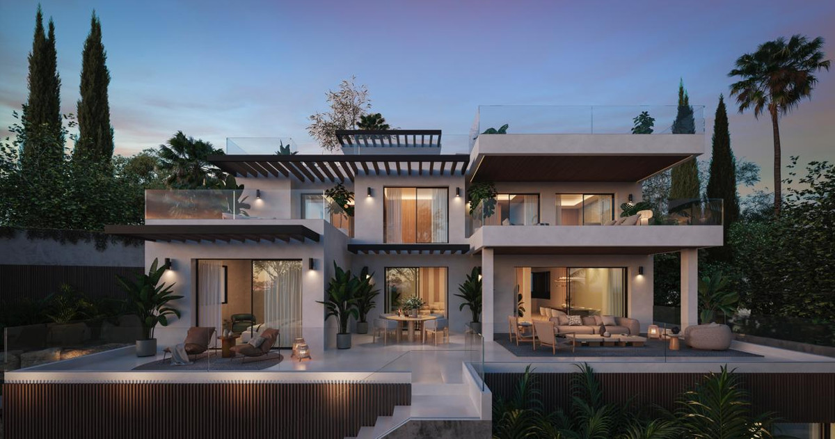 Villa for sale in Benalmádena