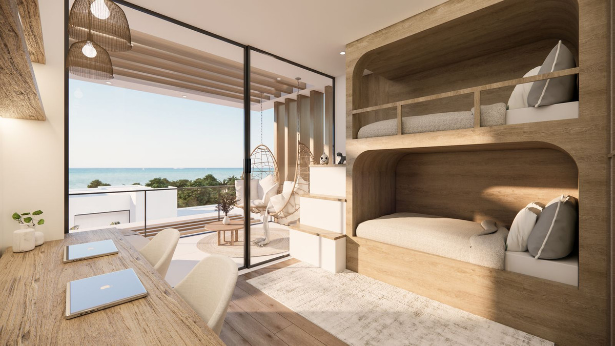 Villa for sale in Benalmádena