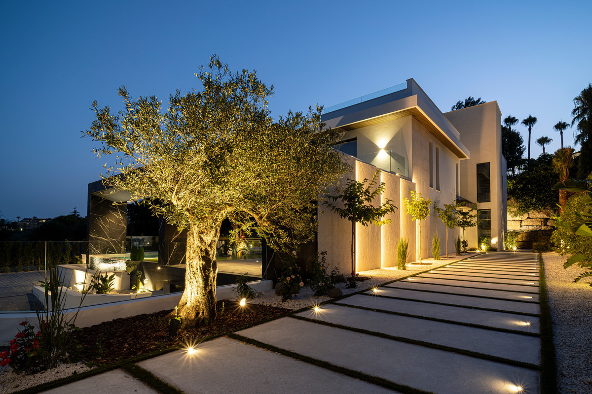 别墅 出售 在 El Paraíso (Benahavís)