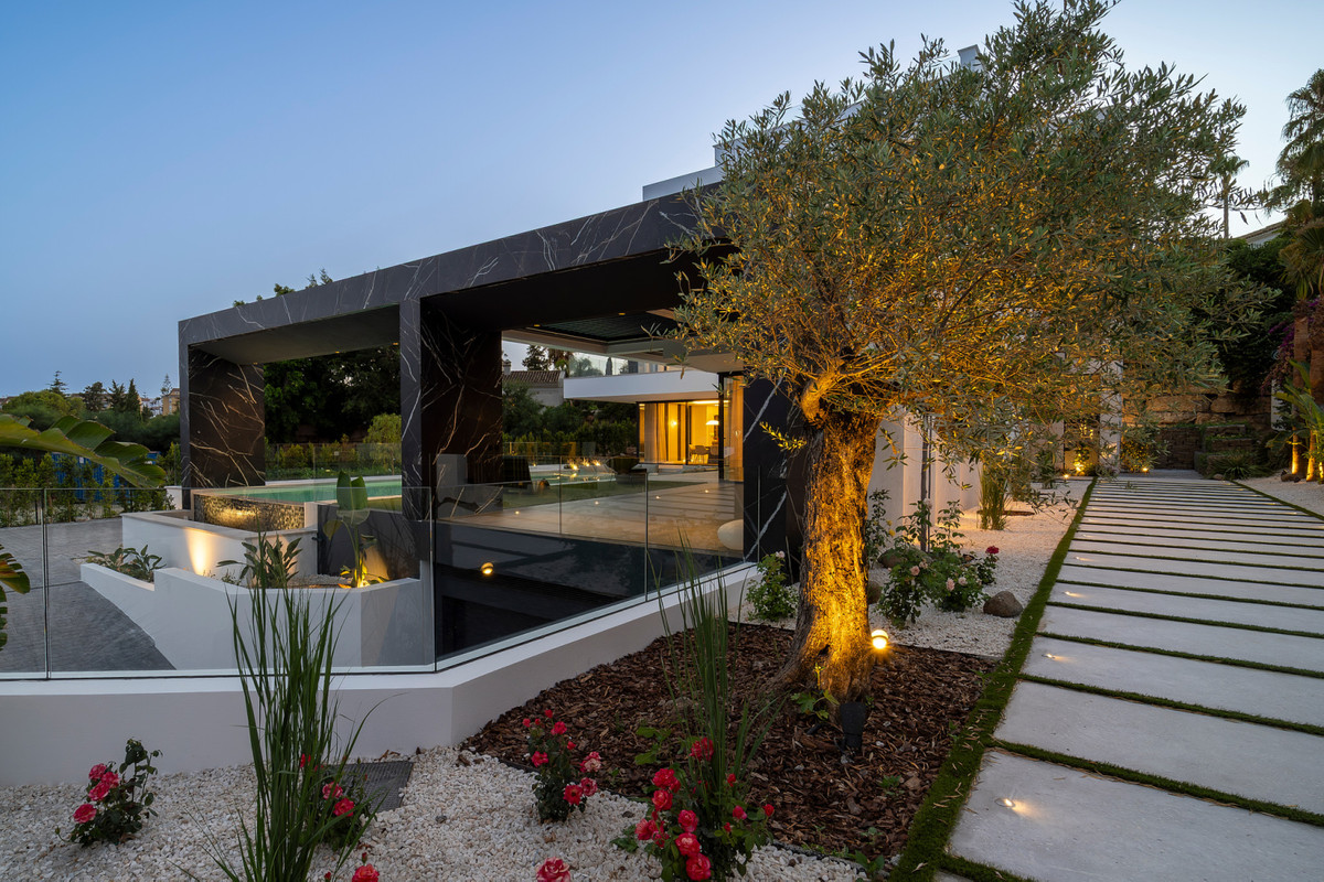 别墅 出售 在 El Paraíso (Benahavís)