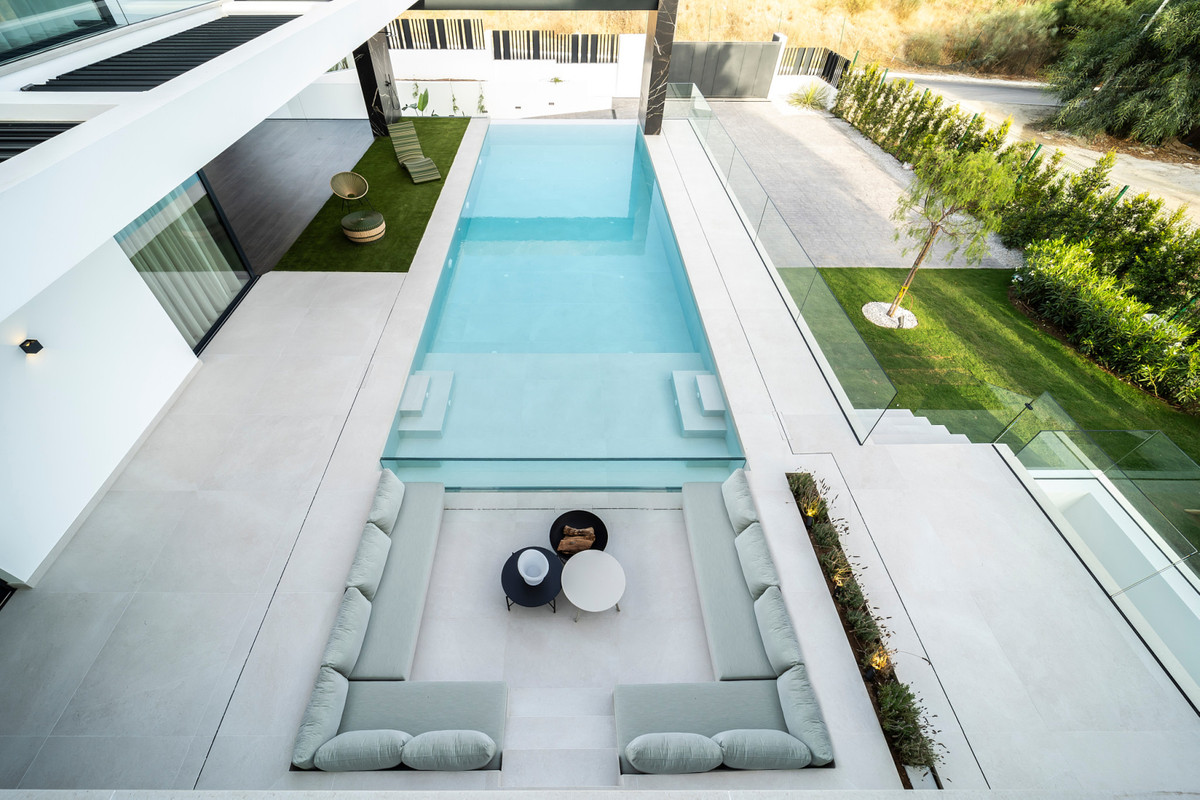 别墅 出售 在 El Paraíso (Benahavís)