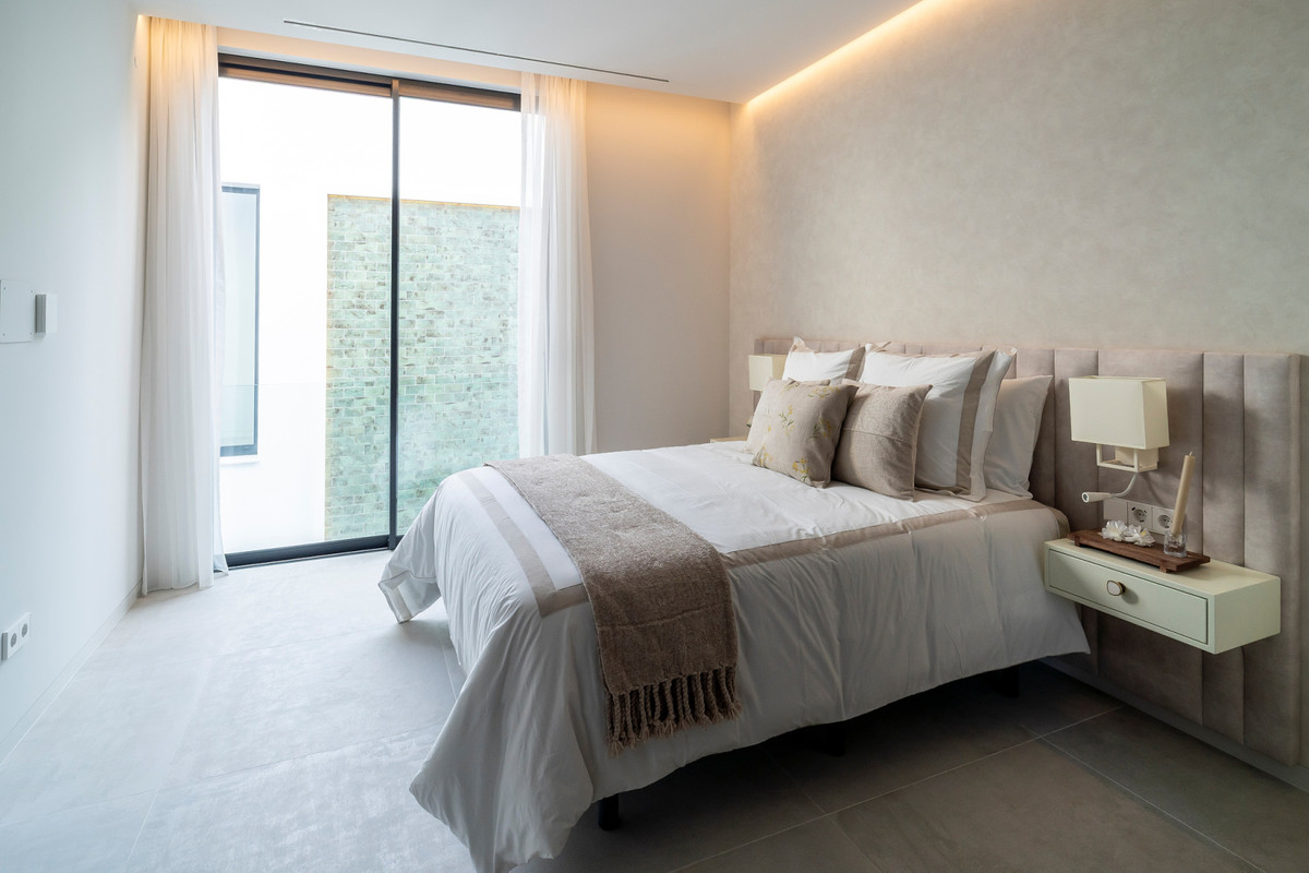 别墅 出售 在 El Paraíso (Benahavís)