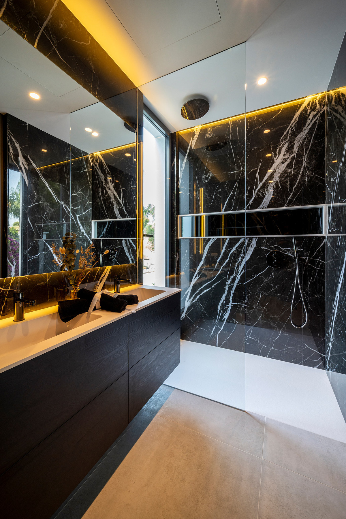 别墅 出售 在 El Paraíso (Benahavís)