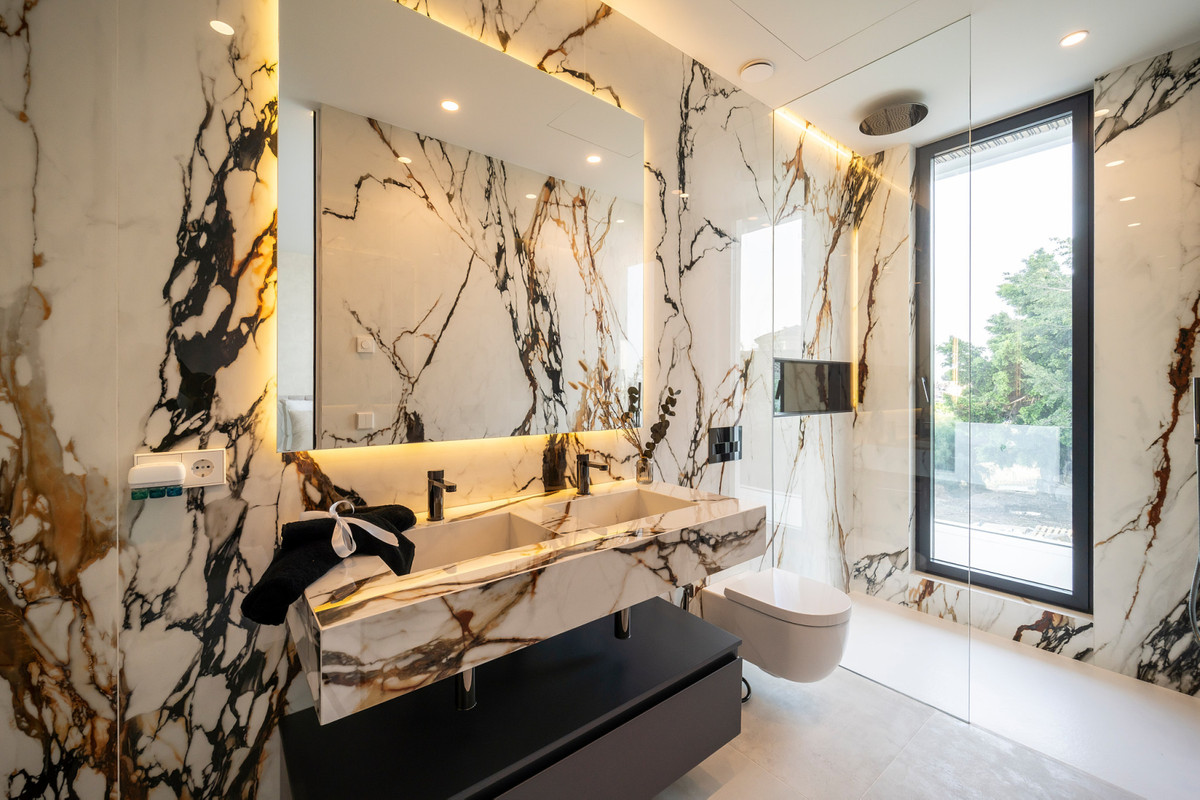 别墅 出售 在 El Paraíso (Benahavís)