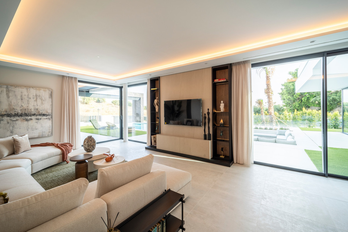 别墅 出售 在 El Paraíso (Benahavís)