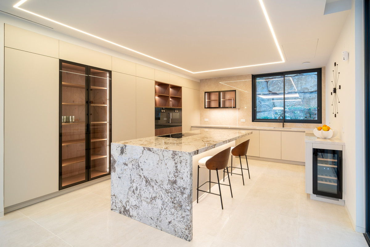 别墅 出售 在 El Paraíso (Benahavís)