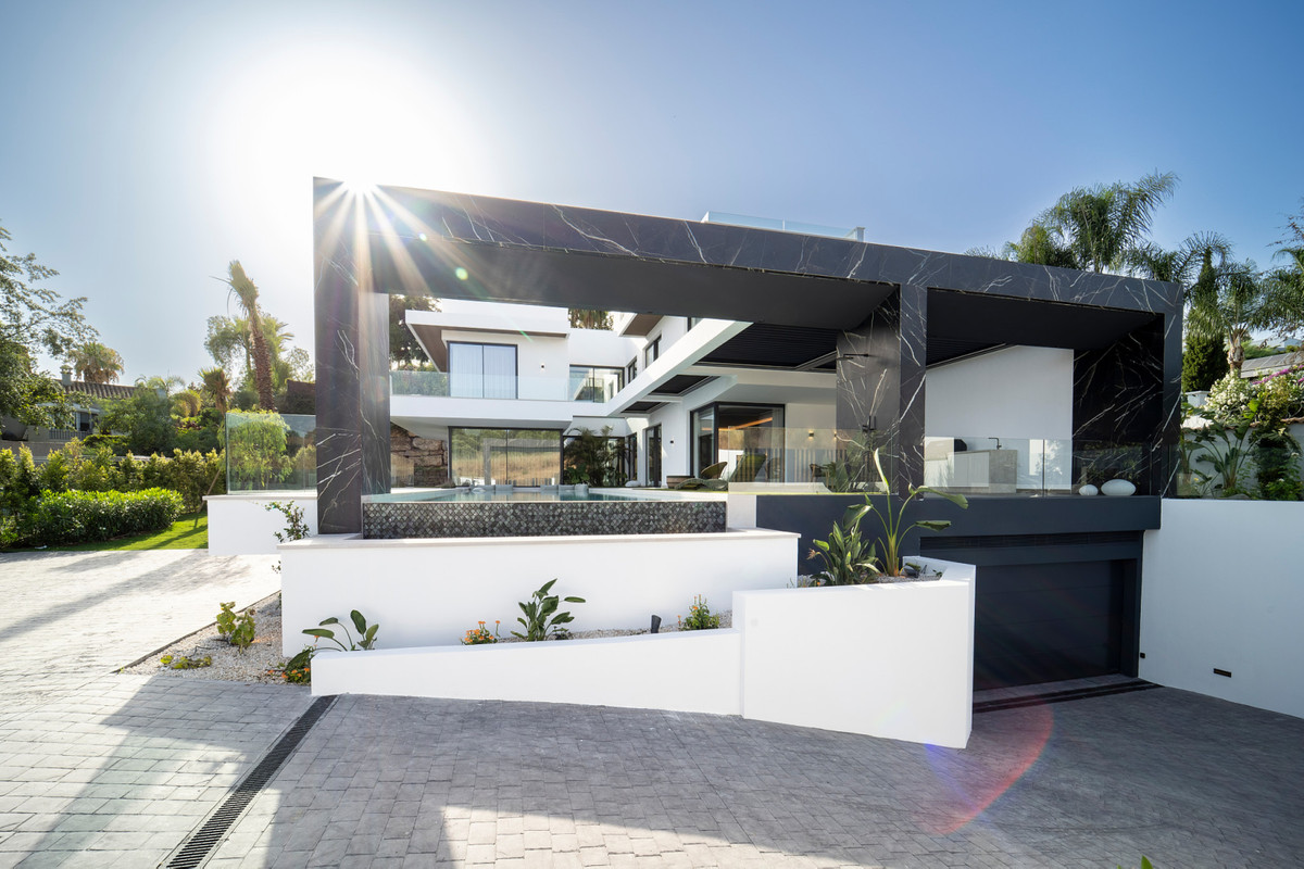 别墅 出售 在 El Paraíso (Benahavís)