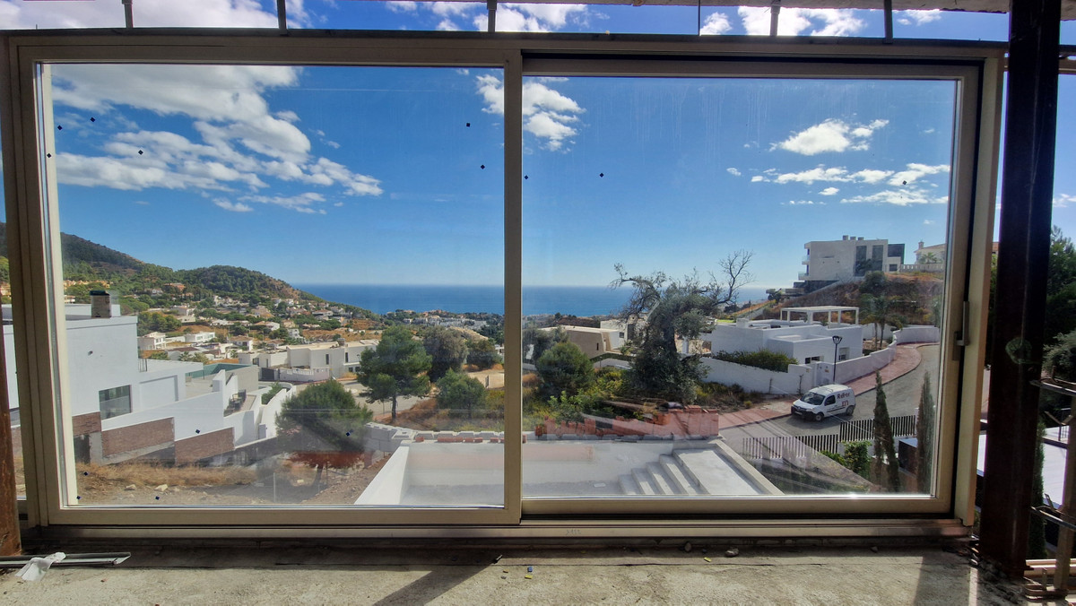 Villa for sale in Mijas