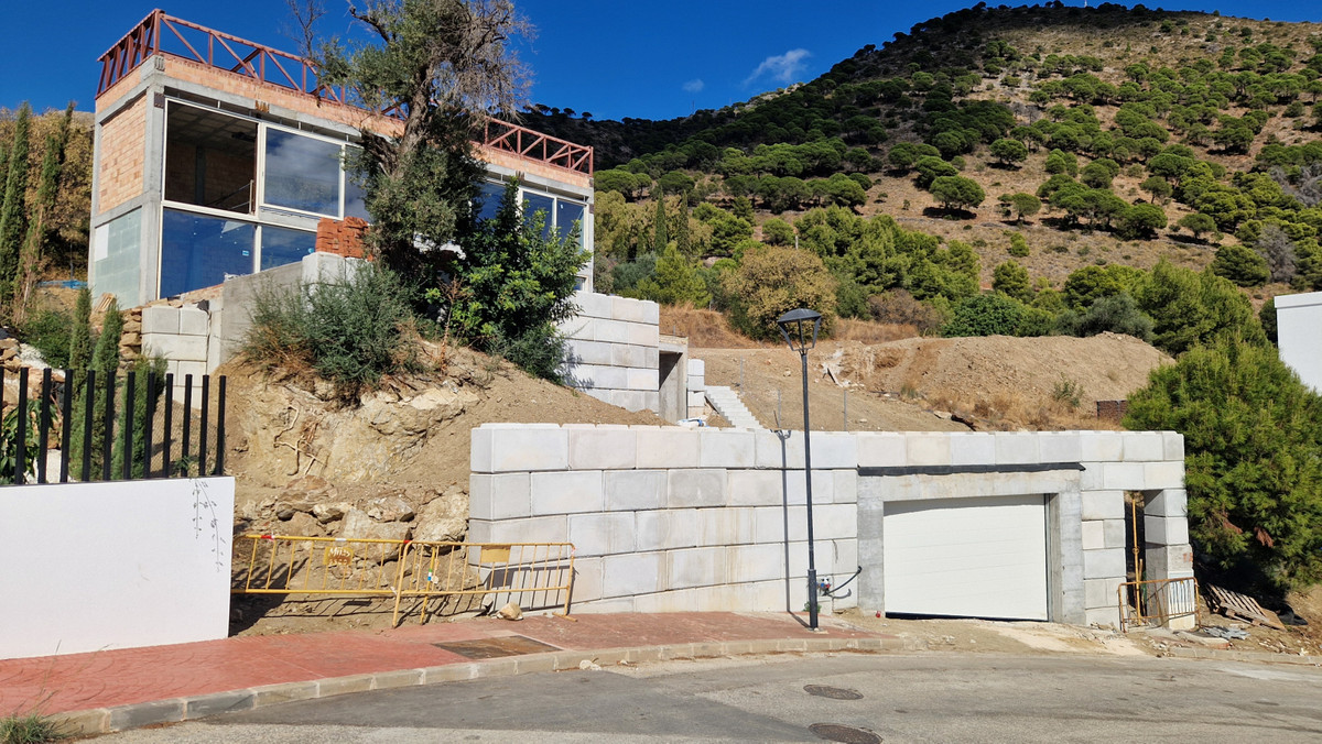 Villa for sale in Mijas