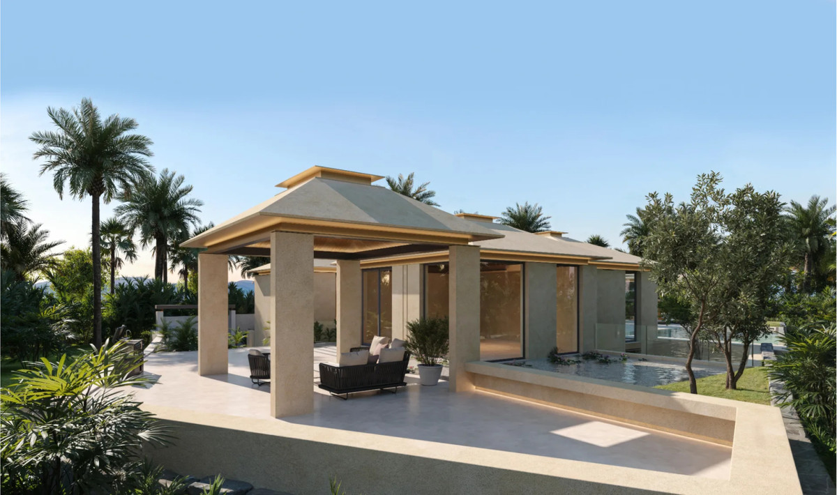 Villa for sale in Nueva Andalucía (Marbella)