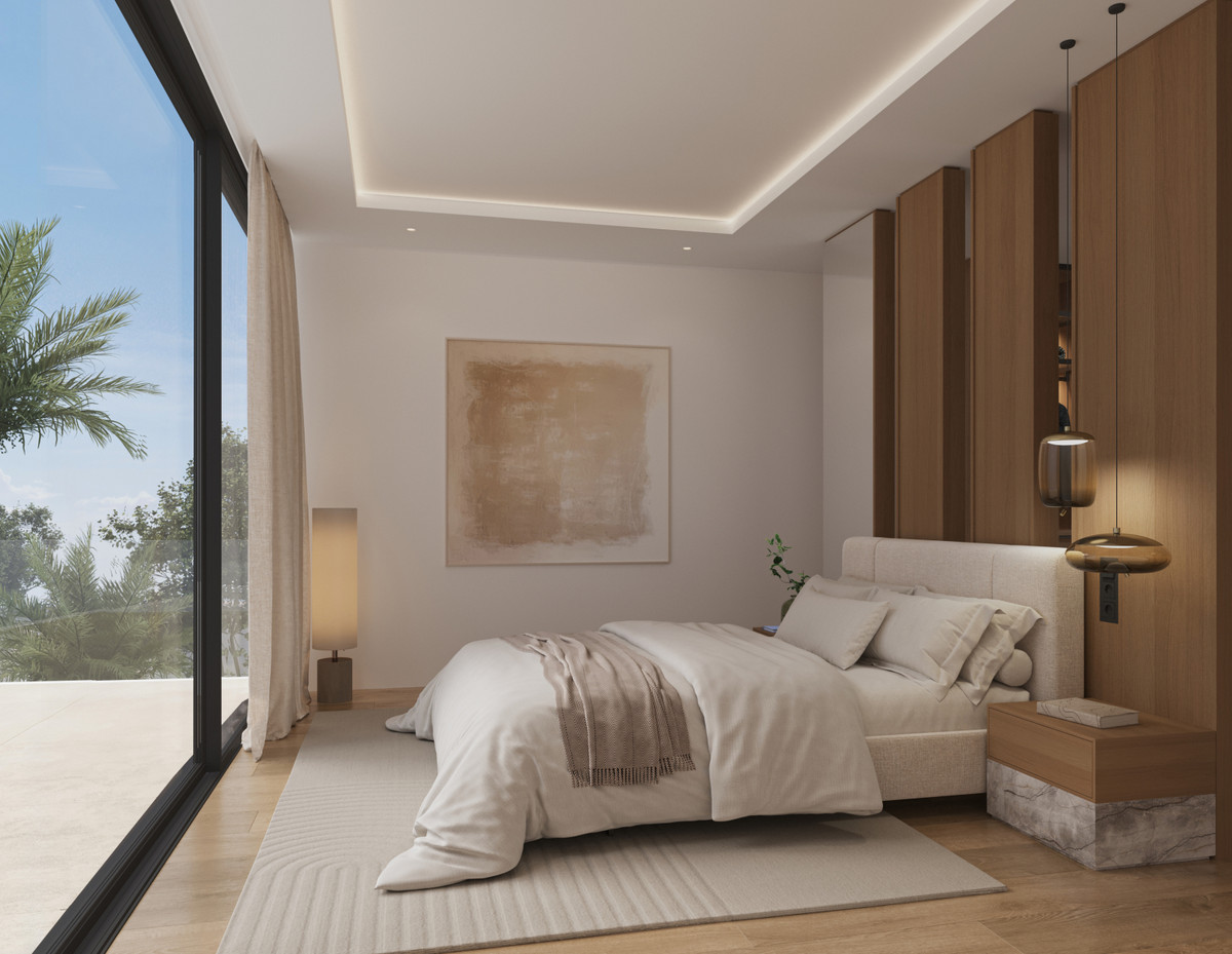 Villa for sale in Estepona