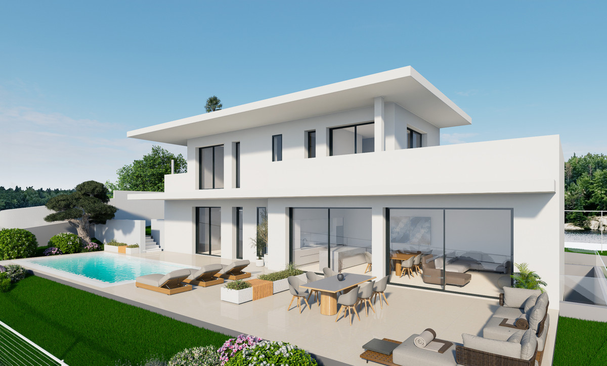 Villa for sale in Estepona