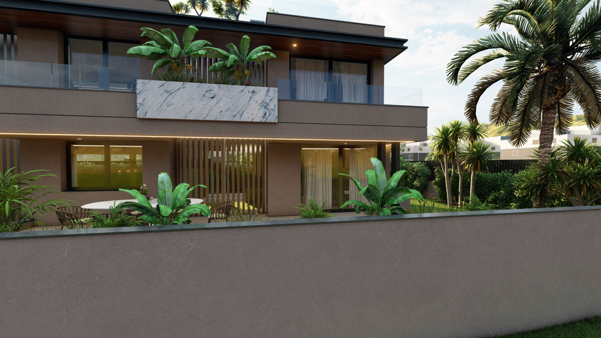 Villa for sale in Benalmádena