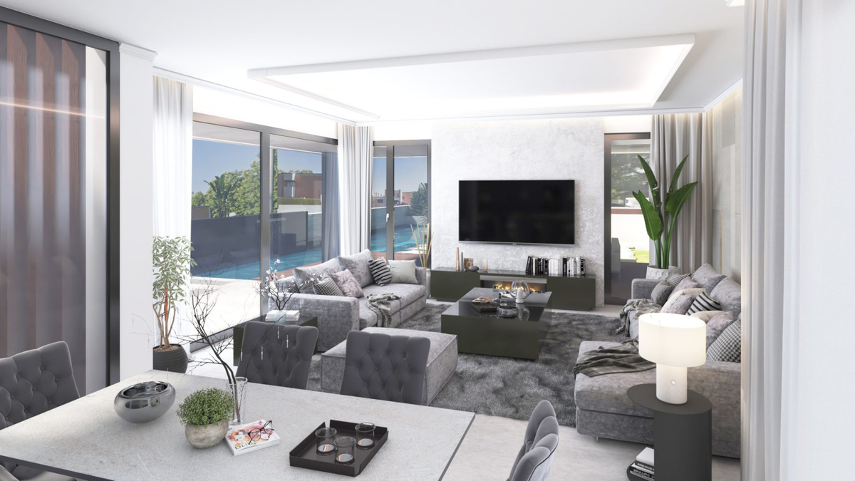 Villa for sale in Benalmádena