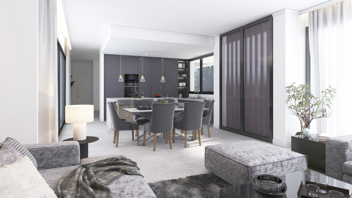 Villa for sale in Benalmádena