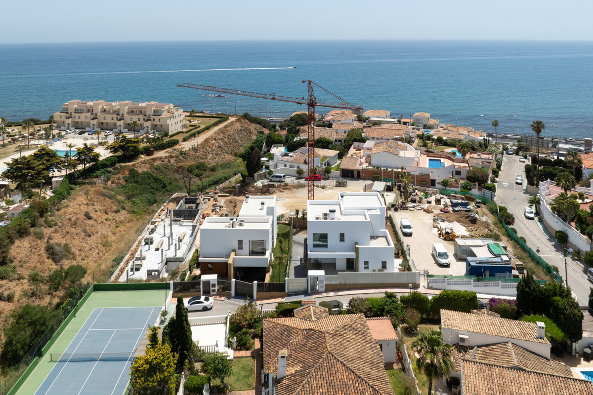 Villa for sale in Mijas Costa