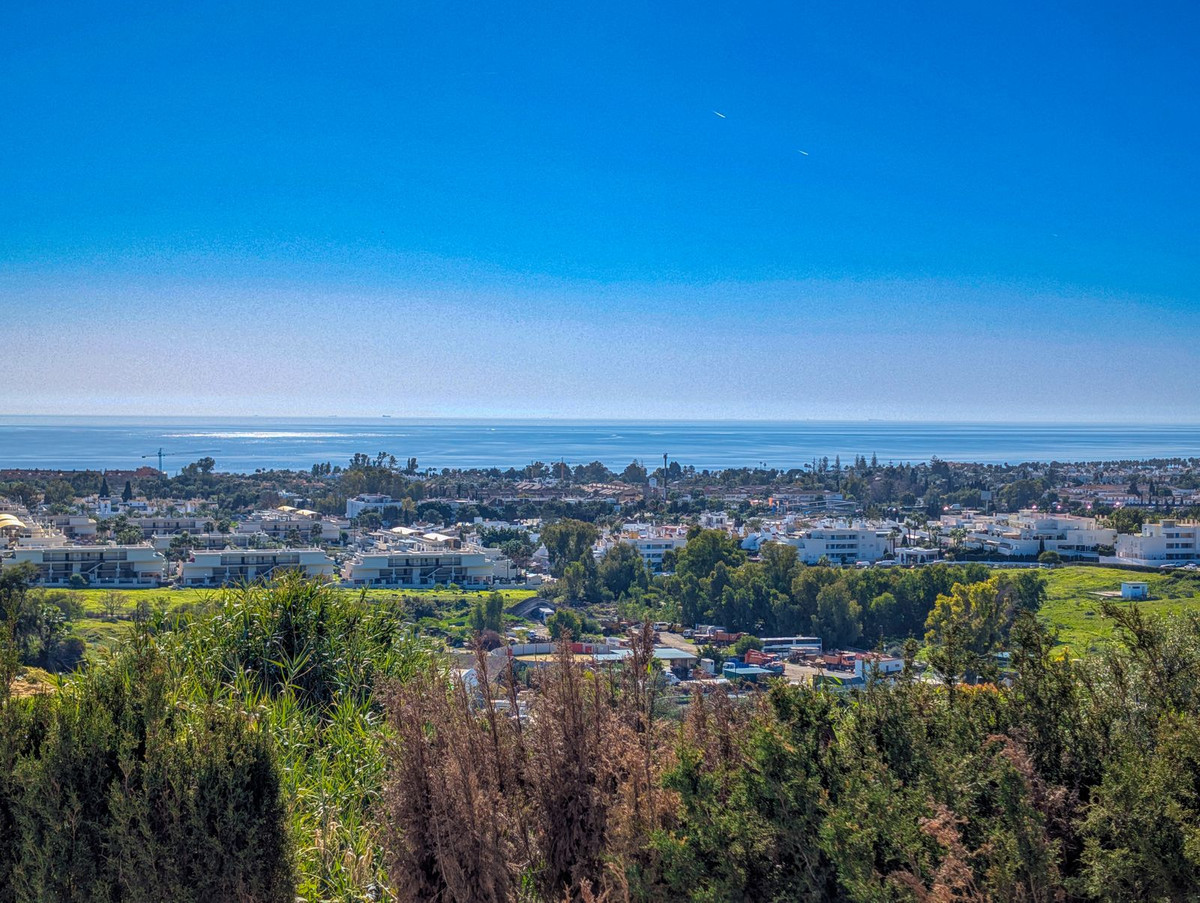 Villa for sale in Nueva Andalucía (Marbella)