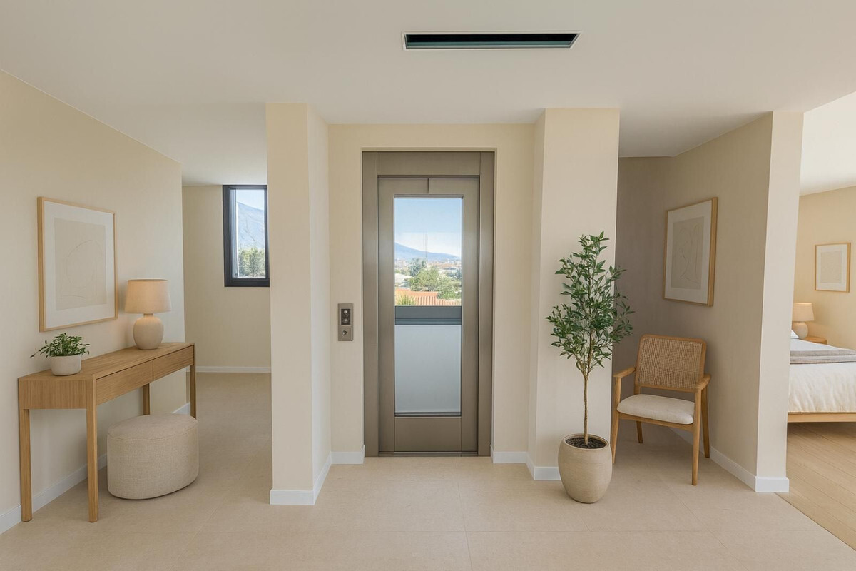 Villa for sale in Nueva Andalucía (Marbella)