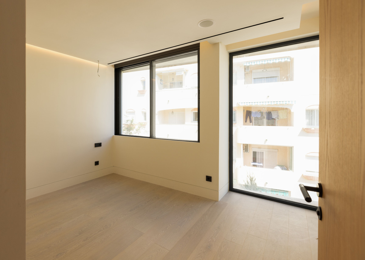 Lägenhet till salu i Estepona