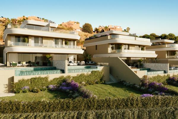 Villa for sale in Estepona