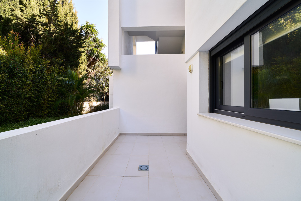 Apartment for sale in Estepona