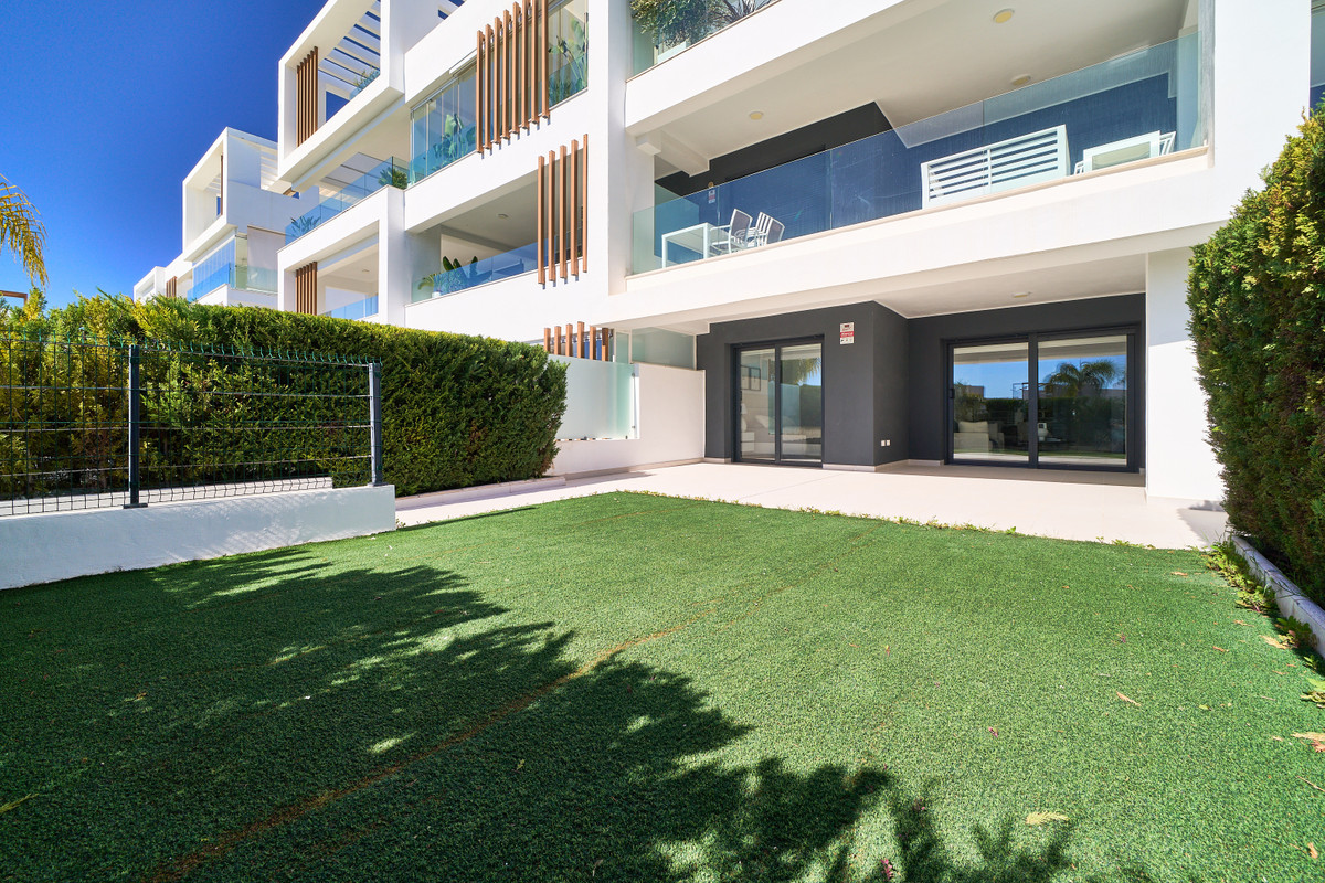 Apartment for sale in Estepona