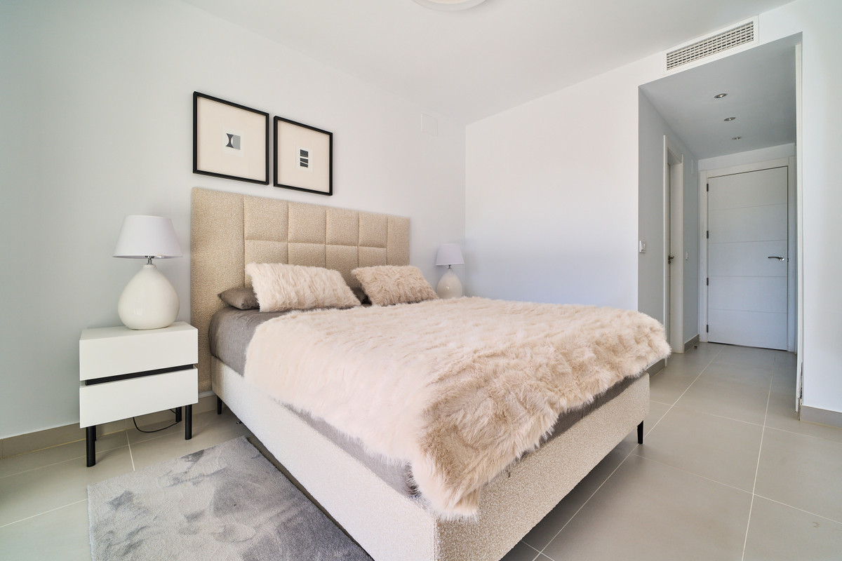 Apartment for sale in Estepona