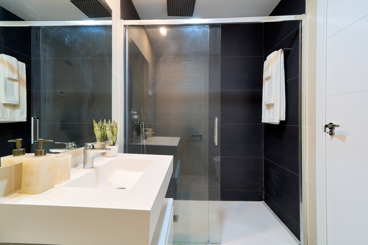 Apartment for sale in Estepona