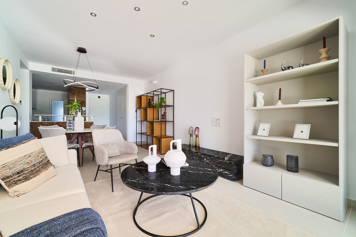 Apartment for sale in Estepona