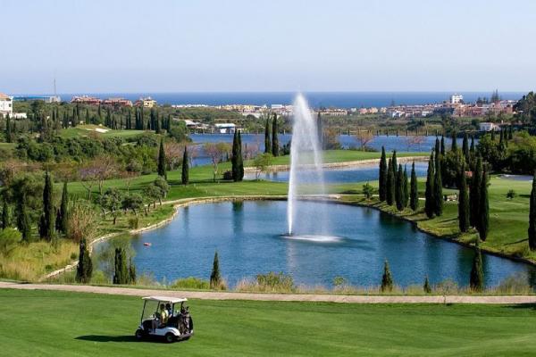 Tomt til salgs til Los Flamingos (Benahavís)